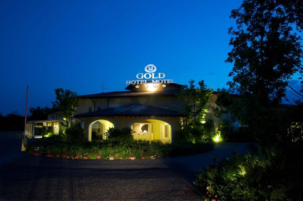 Hotel Motel Gold Calcinate Buitenkant foto