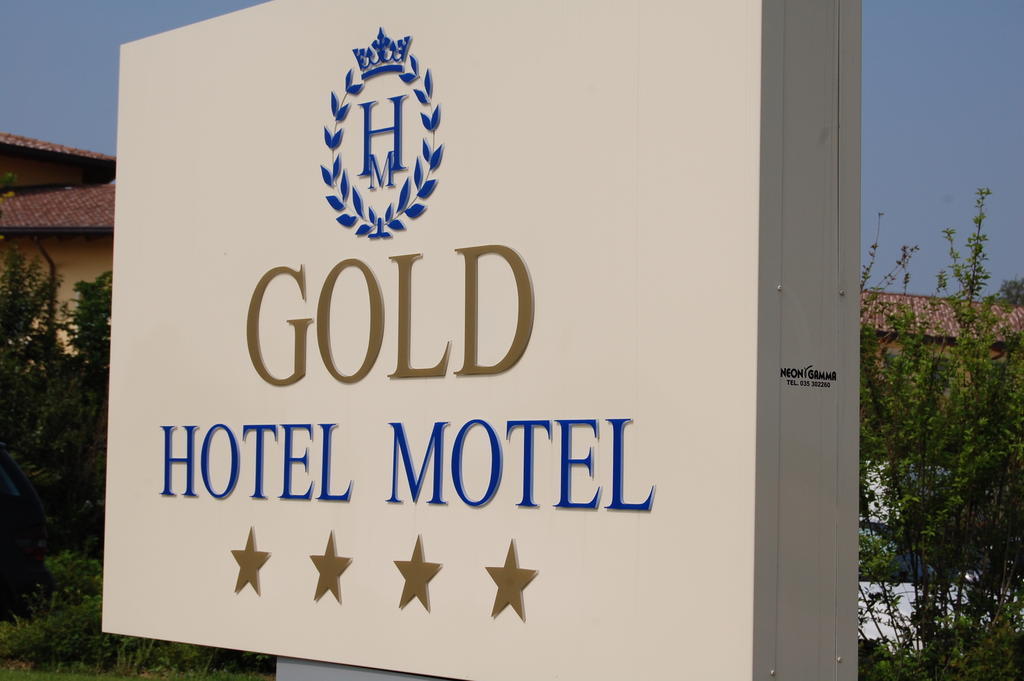 Hotel Motel Gold Calcinate Buitenkant foto