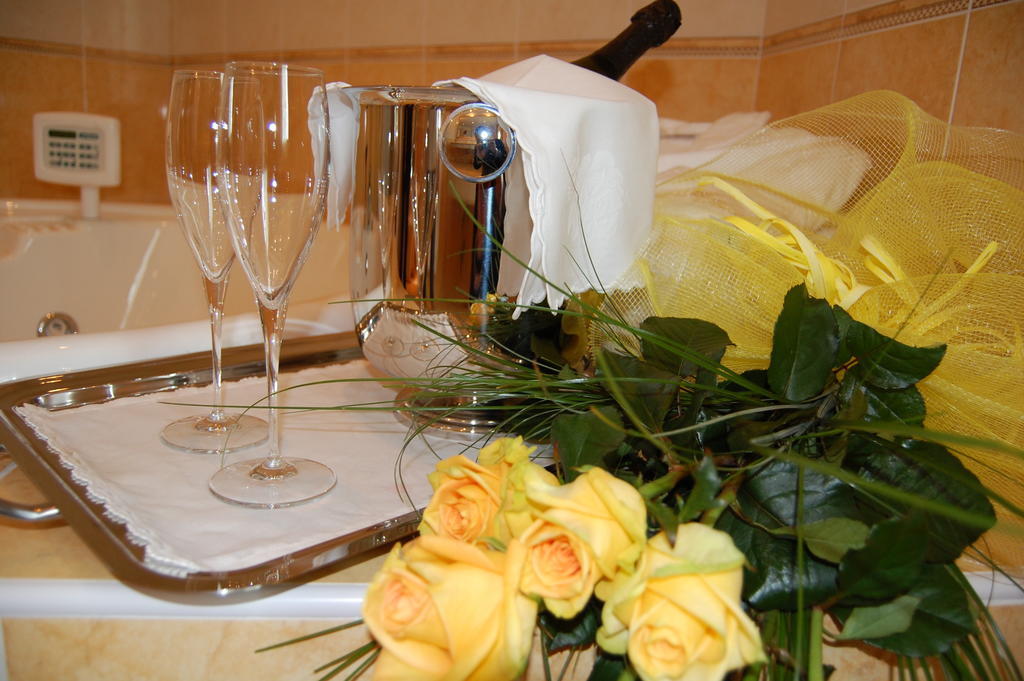 Hotel Motel Gold Calcinate Buitenkant foto