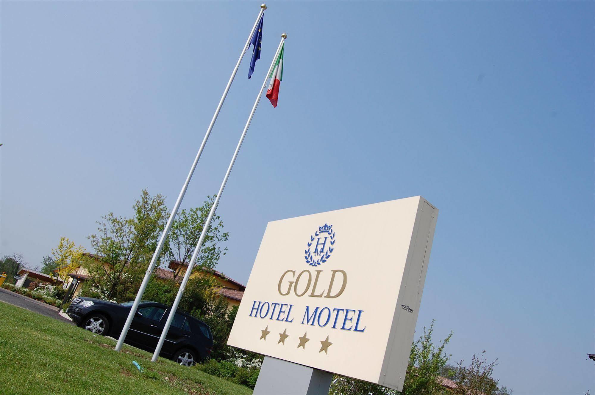 Hotel Motel Gold Calcinate Buitenkant foto