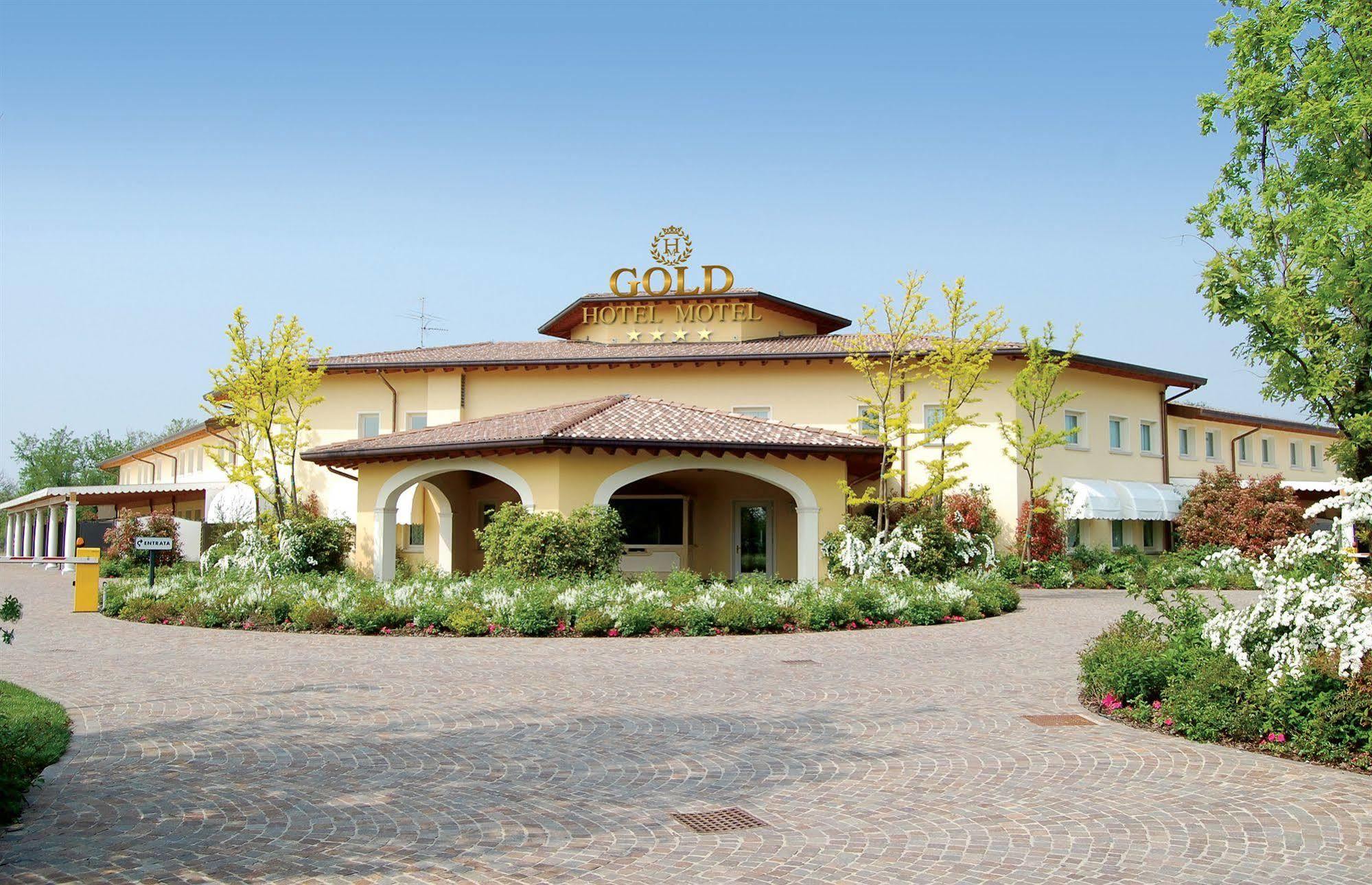 Hotel Motel Gold Calcinate Buitenkant foto